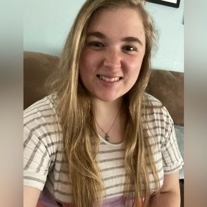 Meet your Posher, Olivia